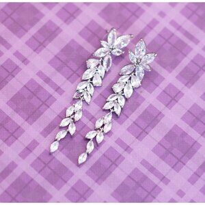 Vintage Floral Silver Tone Dangling Leaves Dangle Earrings - V11